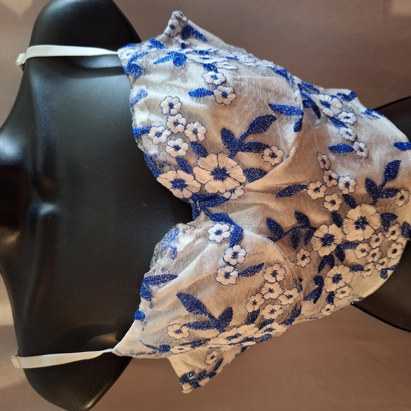 Floral Lace Bralette with Blue Embroidery - Picture 2 of 5